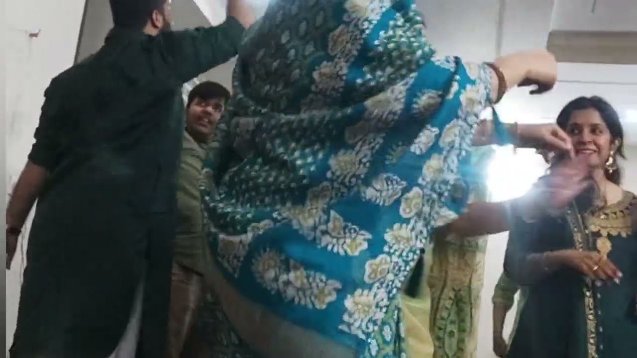 बान की पार्टी with danc 