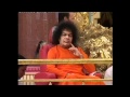 Raviraj nasery singing in front of bhagwan sri sathya sai babaavi