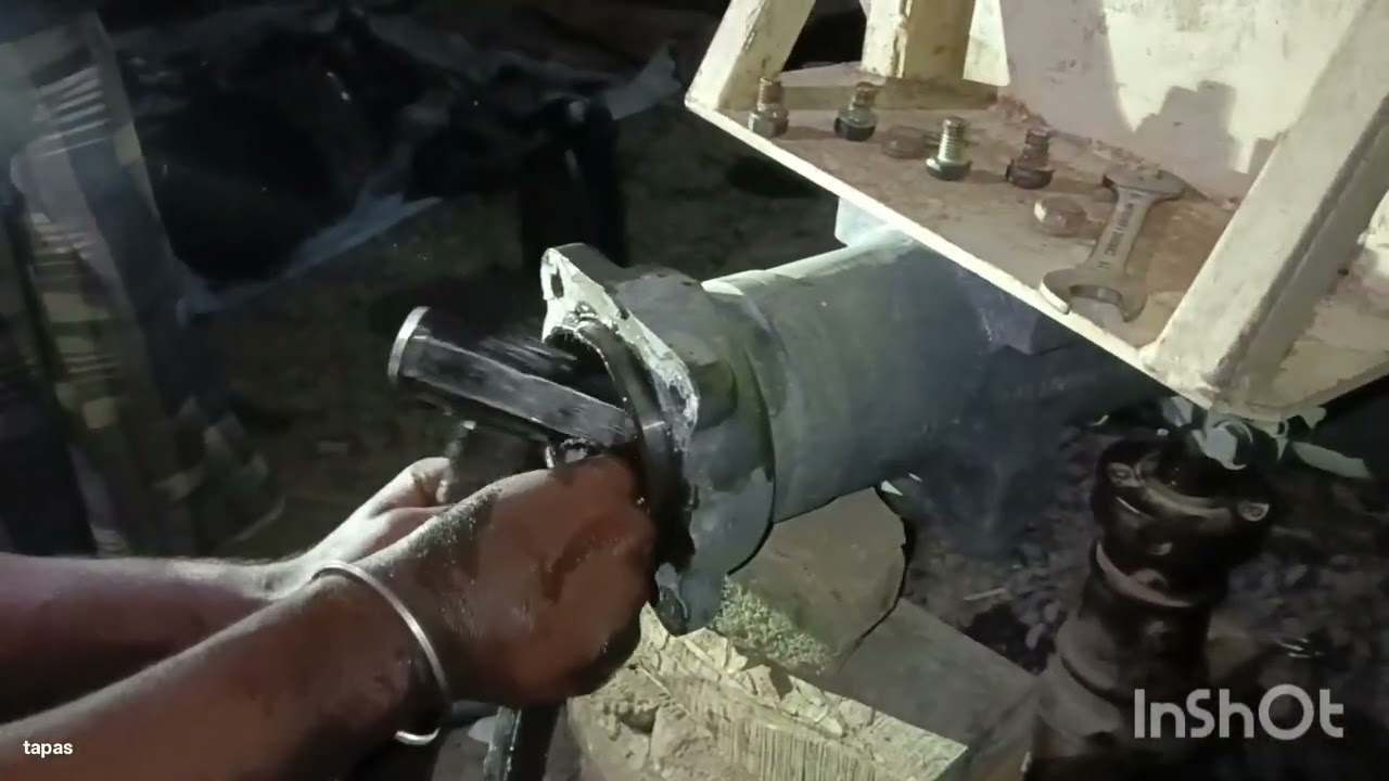 Swaraj 855FE rear axle bearing and oil seal replace karne ka video 