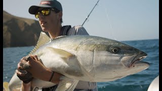 Awesome kingfish topwater action! screenshot 3