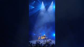 Tommy Emmanuel - "Sail On" from 'Live at The Sydney Opera House'