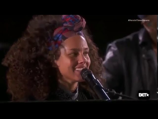 Alicia Keys   No one, New York Here in Times Square 2016