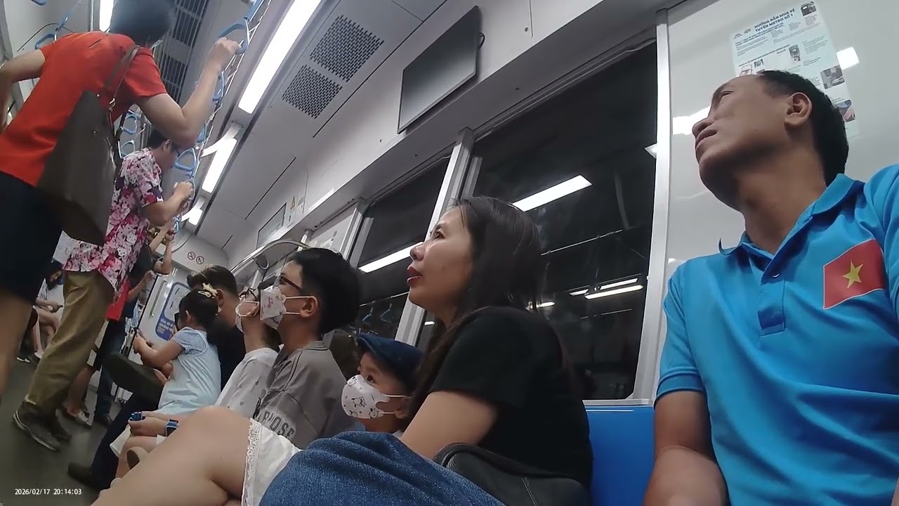 Phần 19 Tối mồng 1 Tết Bính Ngọ Cả Gia Đình Đi Metro HCM miễn phí 17/02/2026