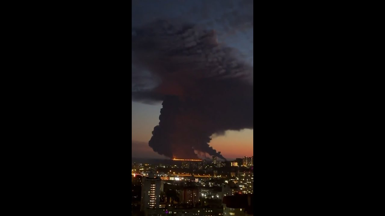 Oil tanker set ablaze off Russia’s Black Sea Oil tanker set ablaze off Russia’s Black Sea