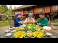 Dad Came to Visit…I Cooking Crispy Banh Xeo, Shrimp, Eggs. My father Shed Tears / Ly Thi Ca
