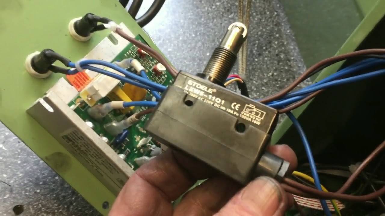 Неисправность двигателя WARCO WM180 и его демонтаж