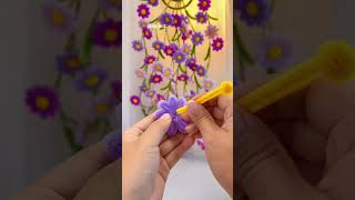 Let's make beautiful flowers together!Beautiful little daisy! #Twist stick craft