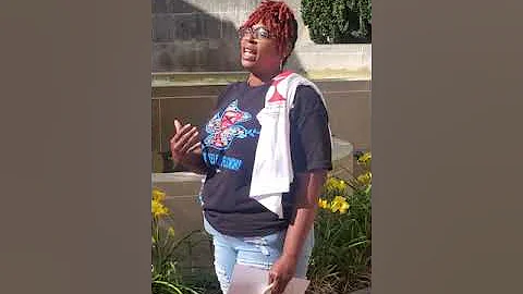 Peace Intern Sophia Barnett Prays before the Poor People's Assembly & Moral March in Washington D.C.