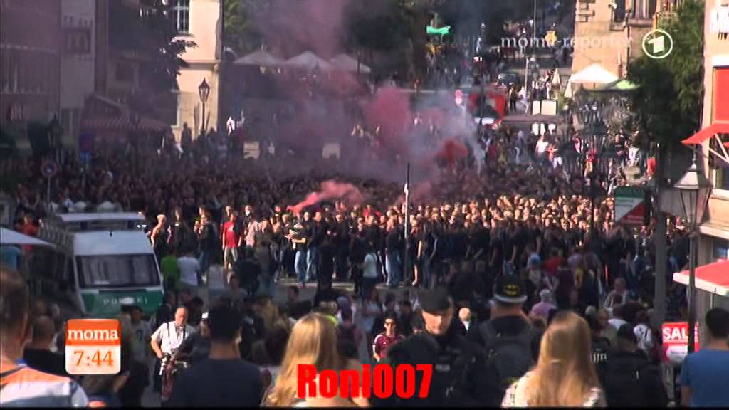 Greuther Fürth  vs. FC Nürnberg  5:1 - Krawalle am Rande des Spiels  " Hooligans"  im Frankenderby