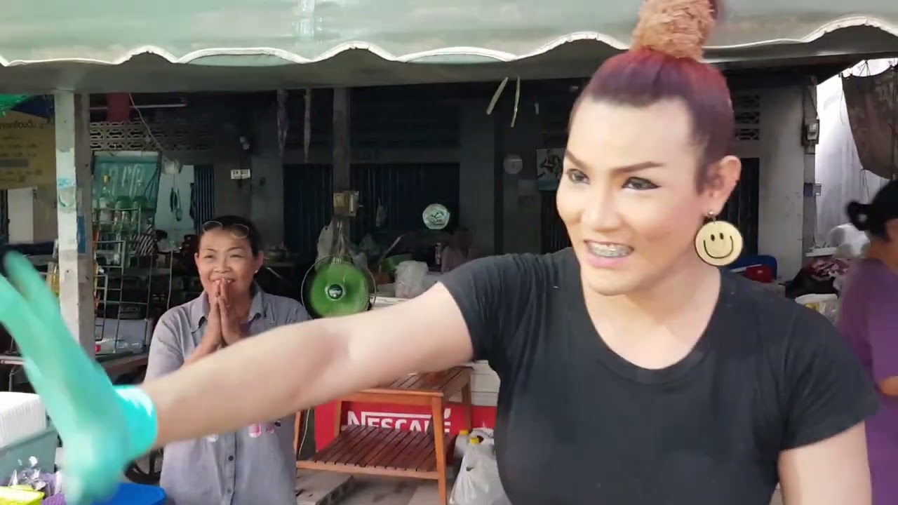 Пакоб Юм Сам Саап (Острый салат из морепродуктов от тети Коб) - Вкусный салат из морепродуктов с ...