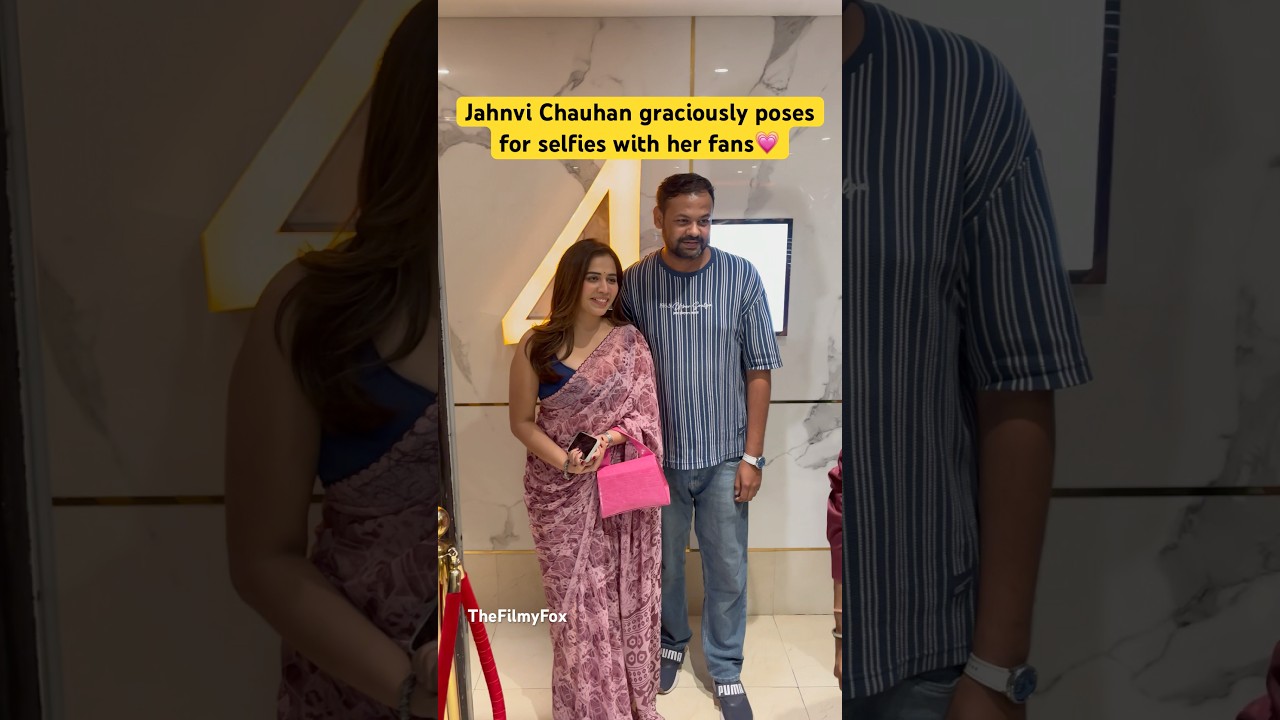 Jahnvi Chauhan steals the spotlight at All The Best Pandya premiere, fans ask for selfies! 