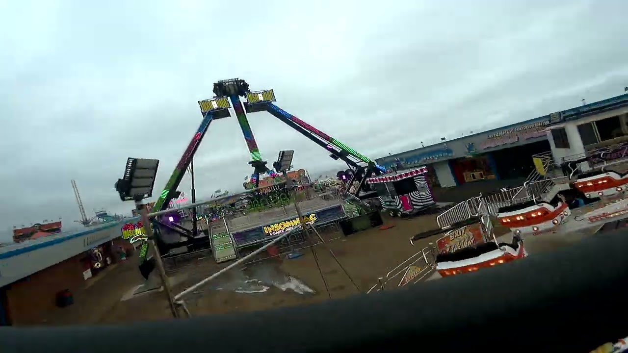 John & Colleen Roper's Jumping (Safeco Jump N Smile) onride