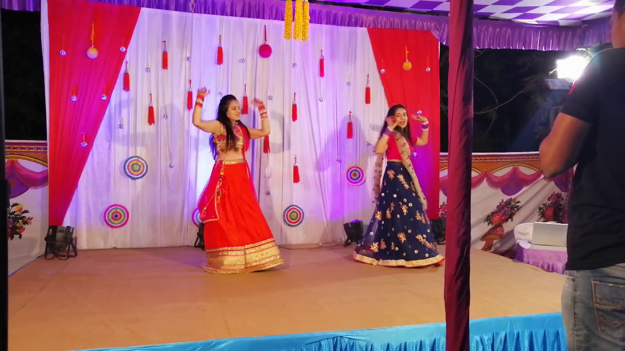 Dance performance | Morni banke | Kaun nachdi - YouTube