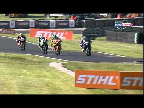 Videó: A brit Superbikes 2011 vége a dobozból és az elkerülhetetlen összehasonlítás a CEV-vel