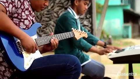 HARUSKAH BERAKHIR-Cover dangdut#Revina alvira