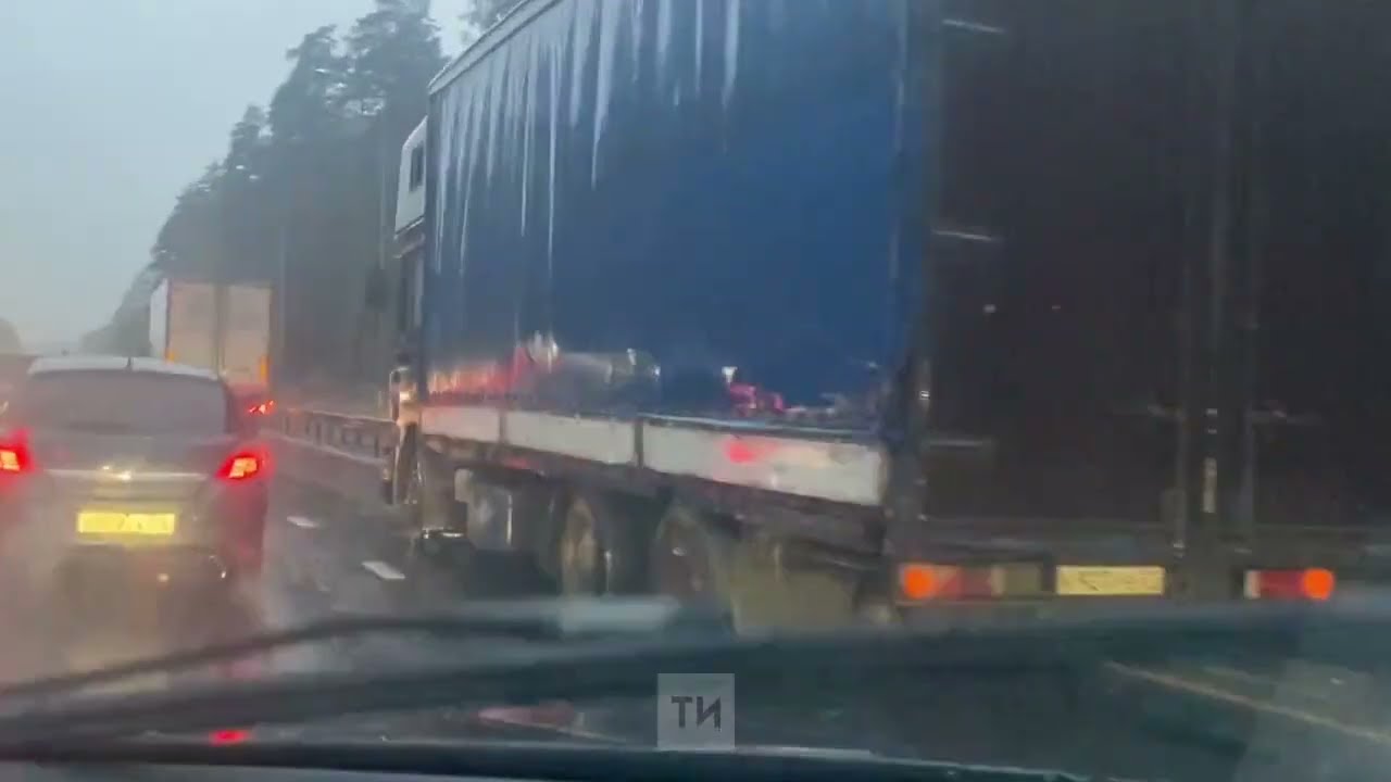 Огромная пробка образовалась на Горьковском шоссе на выезде из Казани ...