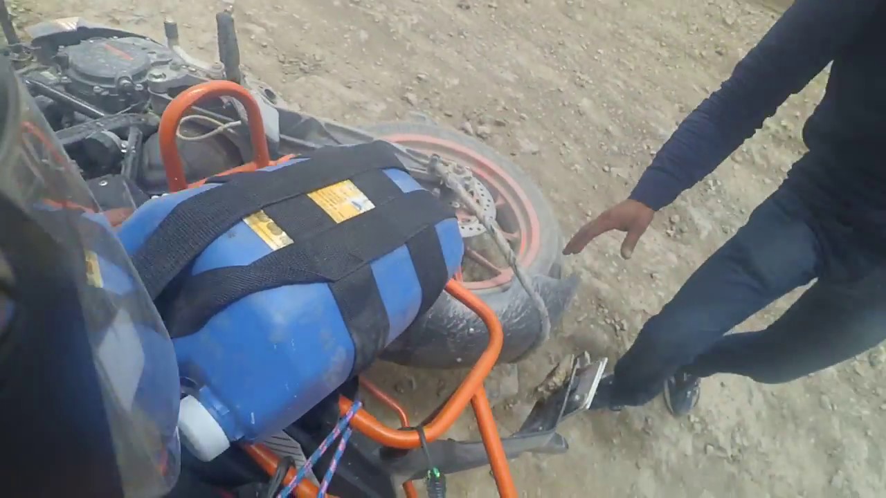 Shocking KTM Duke crash | sarchu - leh | - YouTube