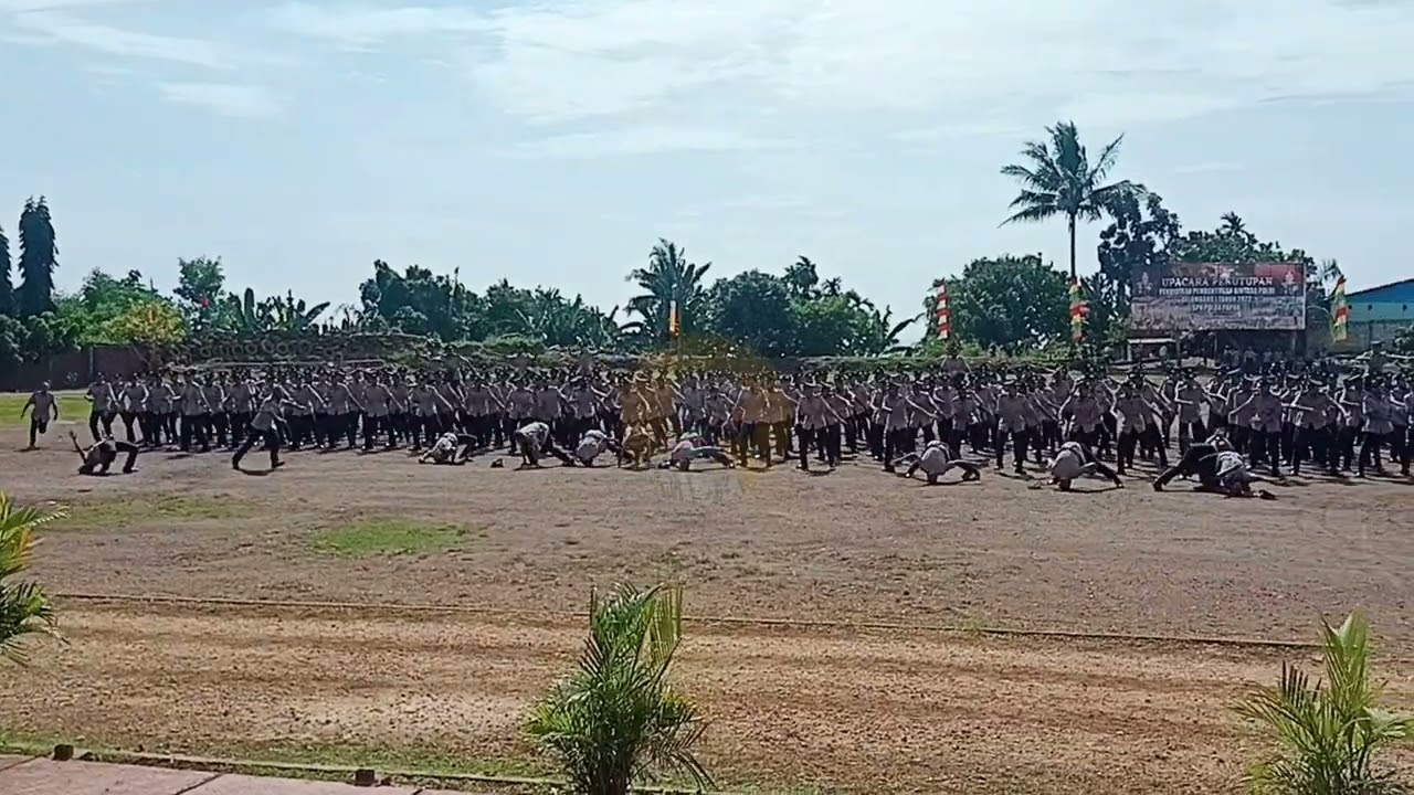 Yel Yel Resimen 47 SPN Polda Papua