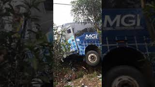 Kecelakan Di Rajamandala Bus Mgi Rem Blong