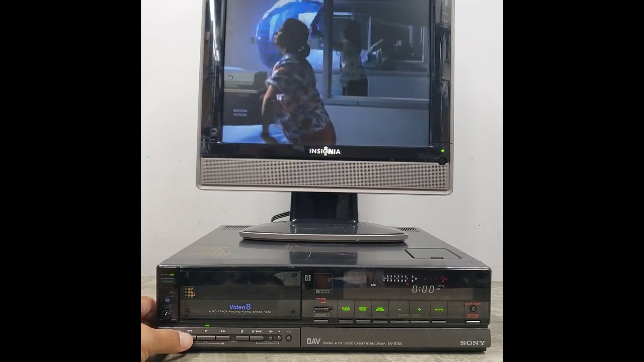 Vintage Sony EV-S700 Video8 8mm DAV Cassette Recorder - YouTube