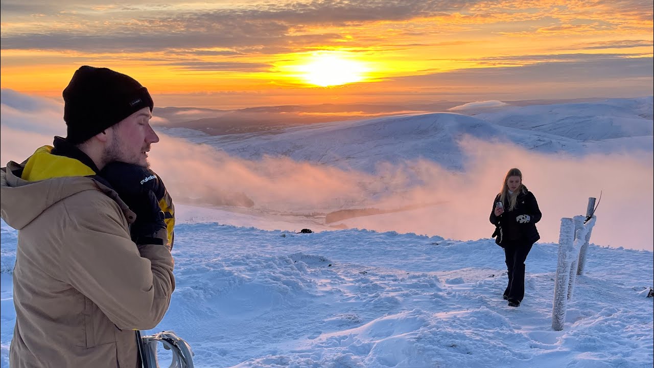 Snowboarding Pen Y Fan - unreal sunset 