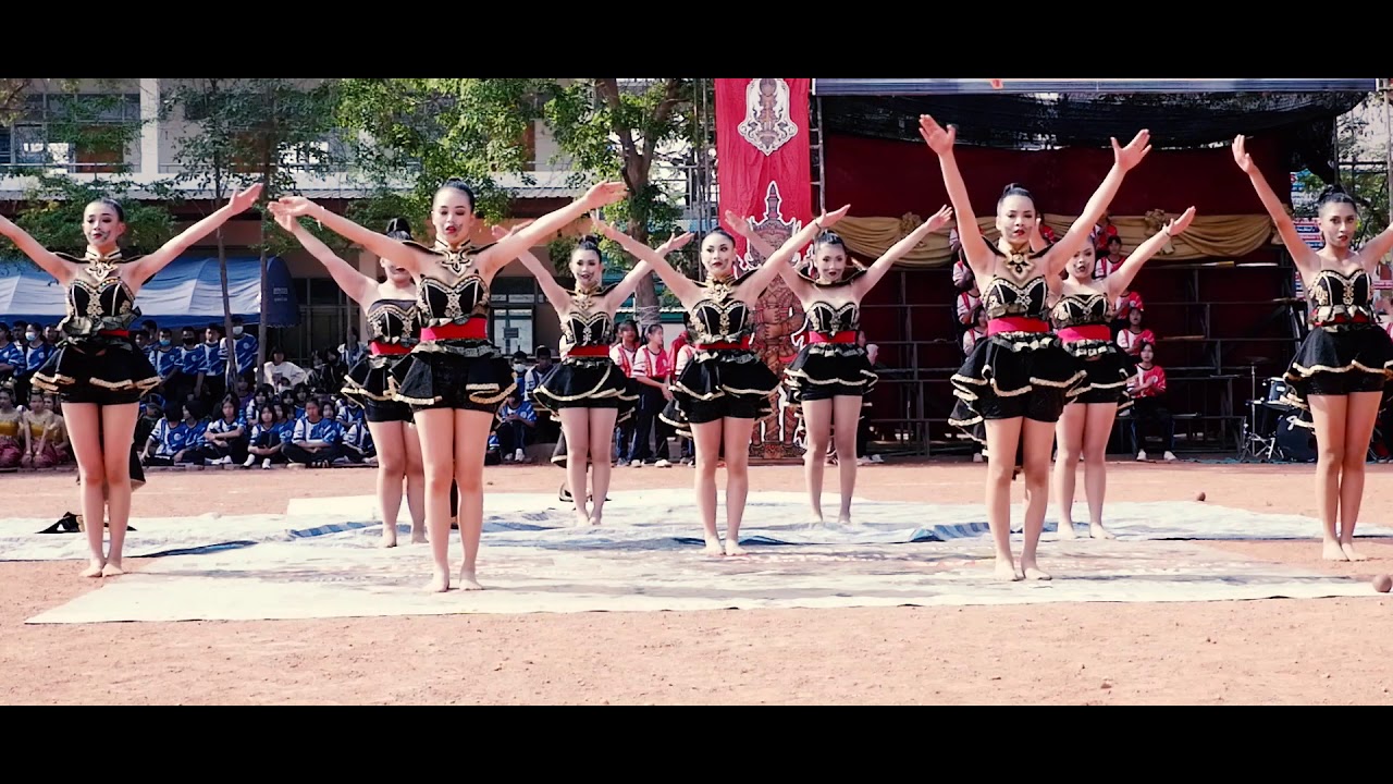 การแสดงกองเชียร์และเชียร์หลีดเดอร์ สีแดง โรงเรียนเทศบาล 5 บ้านหนองผักก้าม