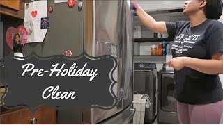 Pre-Holiday Kitchen Clean