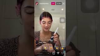 Charli D’Amelio goes live and plays with slime and dose her hair 💕.
