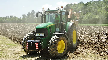 Kolik koní má John Deere 7430 Premium?