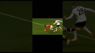 Meri̇h Demi̇ral Ronaldoyu İndi̇ri̇yor