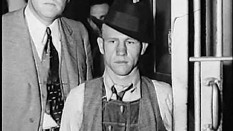 Bonnie and Clyde, Walter Cronkite meets Raymond Ha...