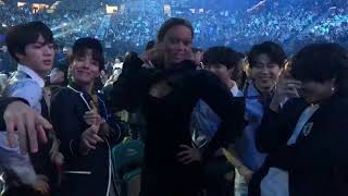 Tyra Banks Struck An Unforgettable Pose With Bts At The Billboard Music Awards