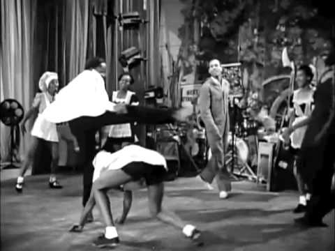 Hellzapoppin' (1941) - Whitey's Lindy Hoppers w/ Dancers' Names - Harlem Congaroos