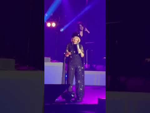 Makhloogh Googoosh Live In Dusseldorf 2024 Final Chapter