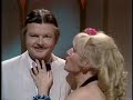 El Show de Benny Hill -Español Latino - Video 7