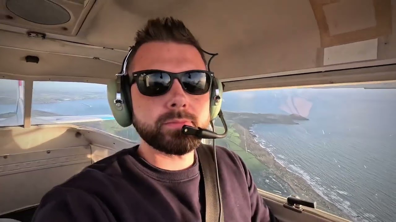 Cessna 152 Local Flight (Cornwall/Devon) - Cockpit View - UK Private Pilot Licence