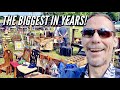 Shopping Antique &amp; Vintage Bargains at Giant Country Flea Market!