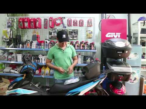 Video VIDEO HƯỚNG DẪN GẮN THÙNG GIỮA GIVI CHO XE HONDA... - youtube