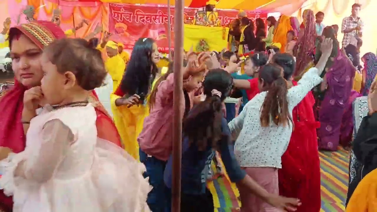 गायक कन्हैया उईके, ग्राम कोलिया तहसील, हररयी