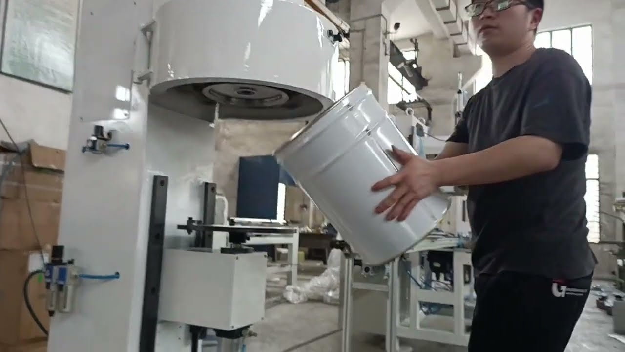 Round bucket paint tin can making machine Oil bucket sealing machine Semiautomatic metal can machine