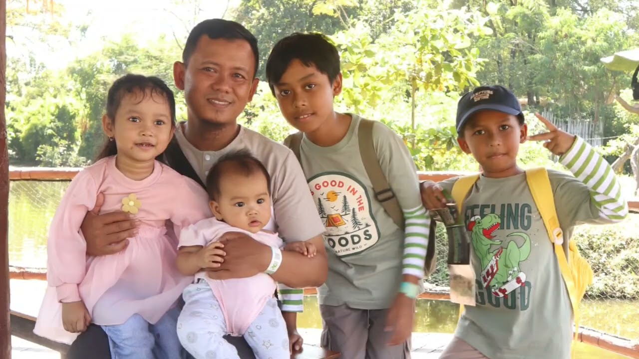 jalan jalan singkat ke Taman Safari Solo Musik:Pemusik:VN VideoEditor