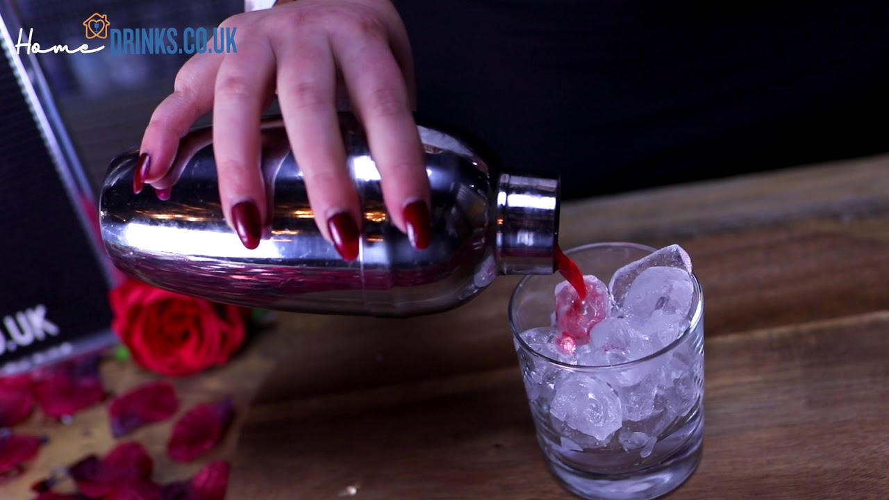 Introducing the 'Love Potion' Cocktail from HomeDrink.co.uk - Made especially for Valentines!