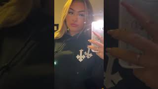 Mirror selfie outfit: a casual yet chic look#fashion #mirrorselfie #outfitinspo #style Mirror selfie outfit: a casual yet chic look#fashion #mirrorselfie #outfitinspo #style
