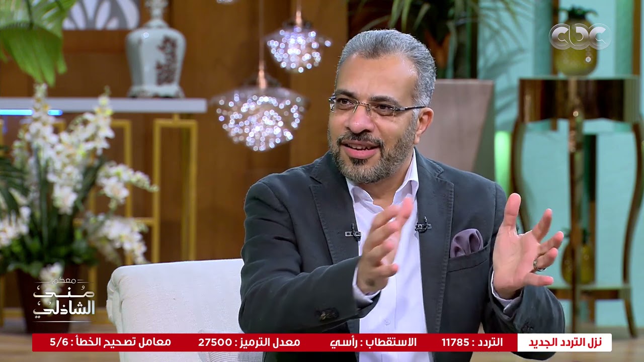 صاحب كتاب ذكر شرقي منقرض يحطم أسطورة الراجل مايعيطش