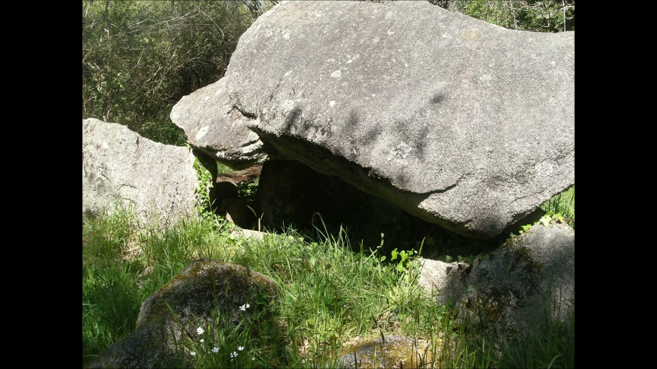 Dolmen de Tronval - Pornaleg Leskonil  ( Plobannalec-Lesconil )