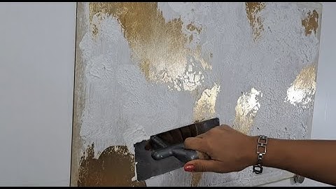 The art of patina: thecombination ofmicrocement and thegolden touch of gold leaf