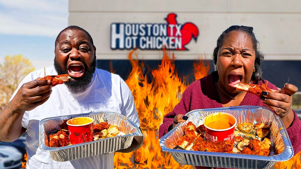 TRYING THE MOST HOTTEST CHICKEN IN HOUSTON *SUPER BAD IDEA* 🥵😢🤯🔥