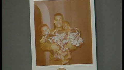 Red Dwarf - Series 1 - Future Echoes - Polaroid Photo Developing