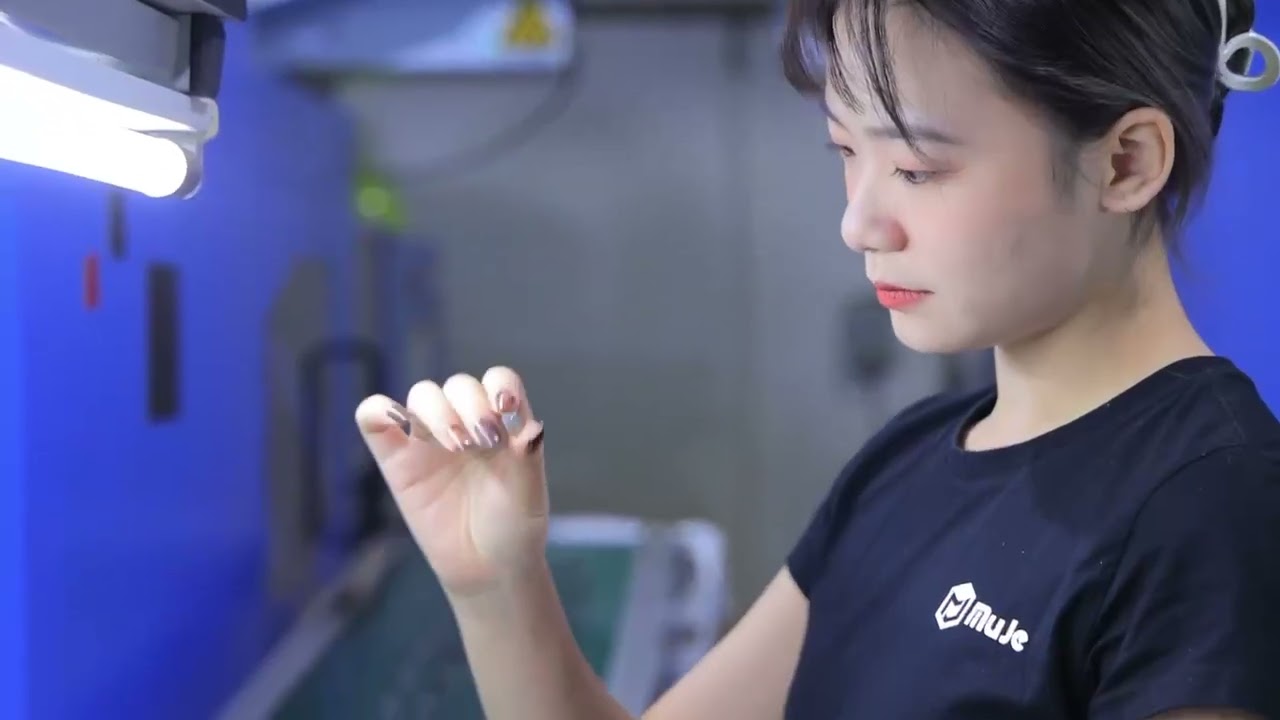 Electronic cigarette Jomotech factory disposable vape manufacturer