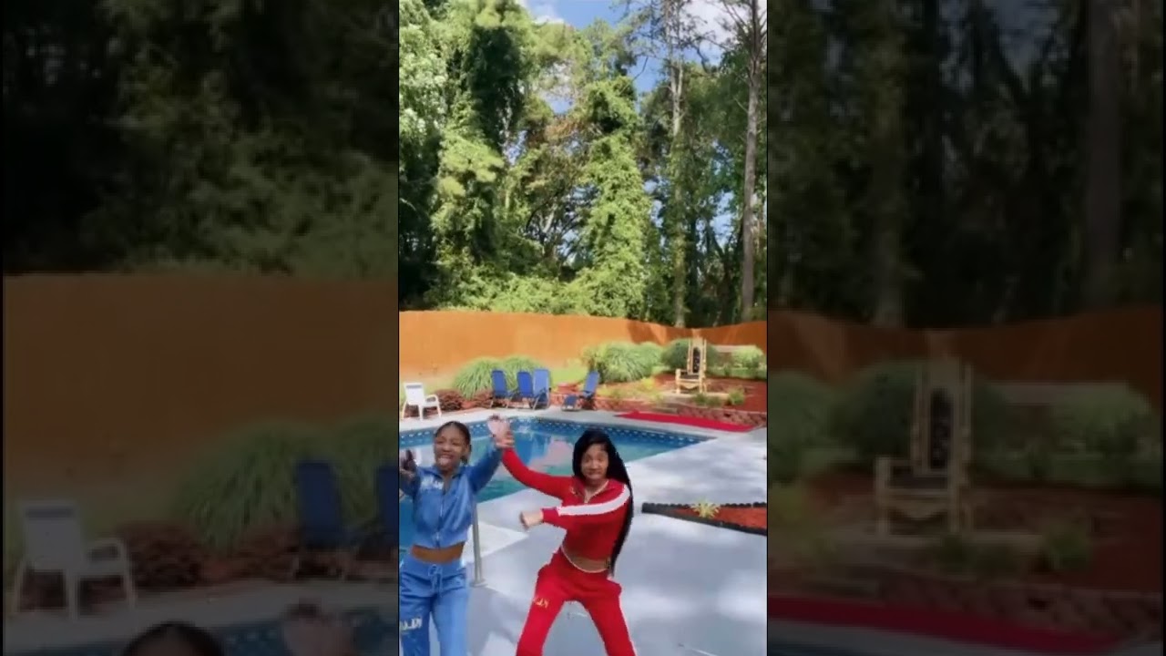 The Wicker Twinz 🔥👯‍♀️